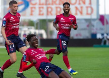 Bayo sur la cible alors que Clermont subit la défaite contre Nantes de Simon