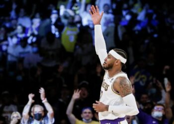 Nba, Melo ravive les Lakers : avec Memphis première victoire de l’année
