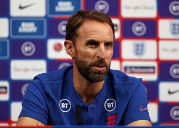 Les plans de Wenger pour la Coupe du monde n’ont plus de sens pour le patron de l’Angleterre Southgate