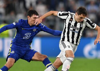 Joe Cole dit que Liverpool devrait déménager pour Chiesa «parfaite»