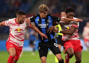 Liverpool s’intéresse au coéquipier de 20 ans de l’ex-Red Simon Mignolet évalué à 22,5 millions de livres sterling – rapport