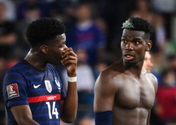 Les fans de Man United convaincus que la France a trouvé Pogba’partenaire de milieu de terrain parfait