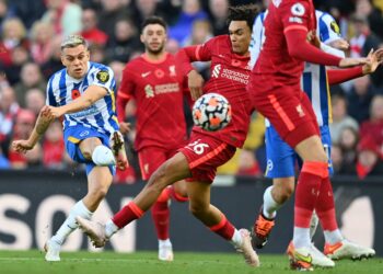 Les supporters de Liverpool s’inquiètent de Konate après le tirage au sort de Brighton
