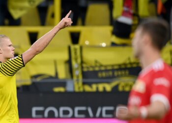 Fowler tweete un message effronté à Haaland, lié à Liverpool