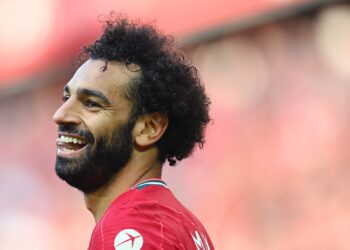 Y a-t-il un cas pour NE PAS remettre un nouveau contrat à Salah ?  – Avis