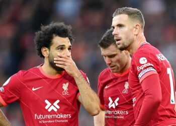 Liverpool a dit de ne pas casser sa tirelire pour le contrat de Mo Salah;  Un expert dit que les Reds pourraient risquer «tout pour rien»