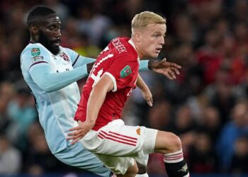 Ole Gunnar Solskjaer résistera aux offres pour Donny van de Beek, inadapté à Manchester United – Man United News And Transfer News