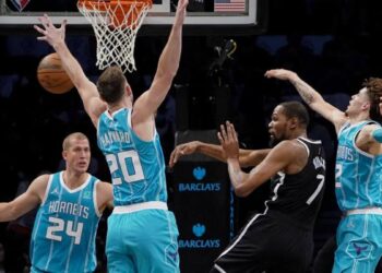 Nba : Brooklyn Nets-Charlotte Hornets 95-111, bons Bridges et Smith