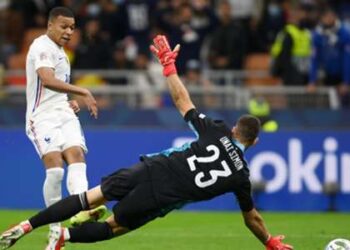Pourquoi le but de Kylian Mbappe pour la France lors de la finale de la Ligue des Nations contre l’Espagne a-t-il été maintenu ?
