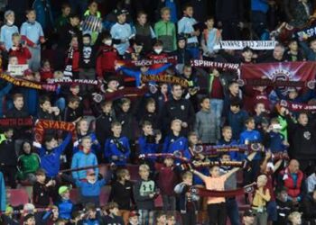 « Arrêtez d’attaquer nos enfants ! »  – Le Sparta Prague en réaction furieuse après des accusations d’abus racial de la star des Rangers Kamara