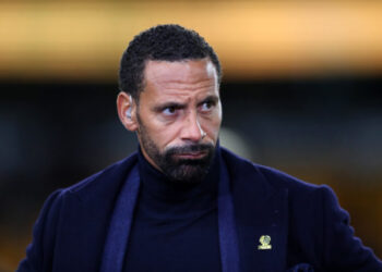 Rio Ferdinand dit à Newcastle United de cibler trois joueurs anglais en janvier