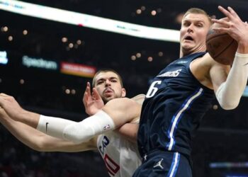 NBA, Los Angeles Clippers-Dallas Mavericks 97-91, George 29 points
