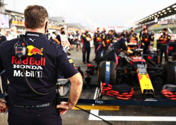 Horner : ‘Commissaire voyou’.  Puis les excuses et l’avertissement FIA