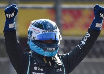 F1 Mexique, Bottas pole, puis Hamilton et Verstappen.  Ferrari : Sainz 6e, Leclerc 8e