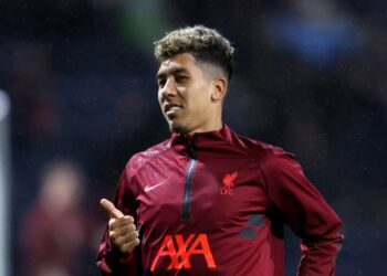 Klopp partage le coup de blessure alors que Firmino subit une blessure aux ischio-jambiers