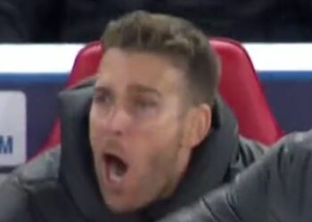 Regardez la réaction d’Adrian au but merveilleux de Thiago contre Porto