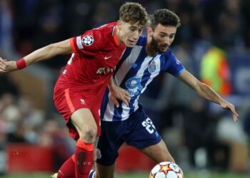 « C’est une compétition très saine » – Kostas Tsimikas sur Robertson