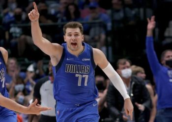 Nba, Dallas-Sacramento 105-99, Doncic 23 points et 10 passes décisives