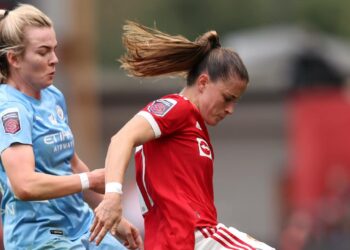 Manchester United s’associe à un club de supporters pour offrir un voyage d’une journée –