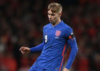 Smith Rowe joue pour l’Angleterre, Aubameyang marque un penalty