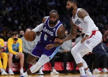 LeBron sur la fausse positivité au Covid : « Mon dossier très mal traité »