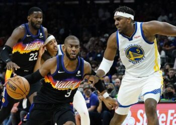 Résultats NBA, les Suns éblouissent les Warriors.  Lakers ok sans LeBron