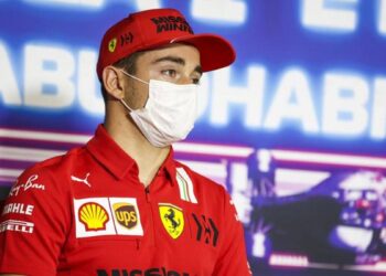 F1, Leclerc : « Ferrari, de nets progrès. Mais le meilleur doit venir ».  Sainz : « Je finis par grandir »