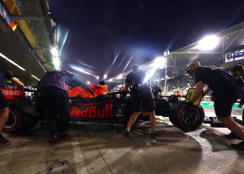 F1 Abu Dhabi, les stratégies avec les pneus de Max Verstappen et Lewis Hamilton