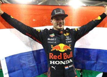 Champion du monde de F1 Max Verstappen : « J’ai saisi la dernière chance : c’est de la folie, mais nous le méritons »
