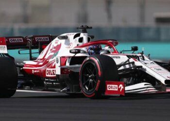 Essai Pirelli F1 à Abu Dhabi : Max Verstappen se détend, Valtteri Bottas fait ses débuts sur Alfa