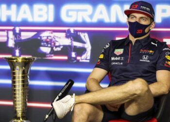 F1 Abu Dhabi, Verstappen : « J’ai pénalisé, les autres pas.  Ici pour gagner, fier de mon équipe’