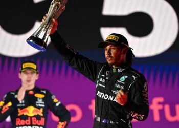 F1 Arabia, Verstappen : « Ce n’est pas une course ».  Hamilton : « Il a freiné d’un coup »