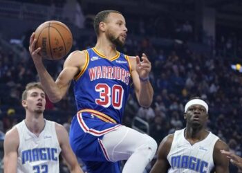 Résultats Nba : Curry s&rsquo;illumine, Gallinari chante.  Et Chicago…