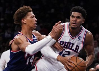 NBA, Covid.  Des filets avec sept infectés jouent sans entraînement