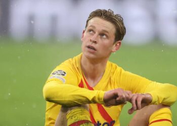 Frenkie de Jong: United essaie de convaincre le joueur car il n’est plus considéré comme intouchable à Barcelone –