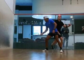 Sainz, après le tennis squash : le pilote Ferrari est déjà en forme