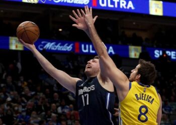 Dallas annule Curry au nom de Nowitzki, propriétaire de Gallo et Hawks ok