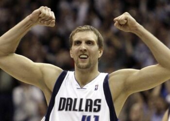 Nba, Dallas collectionne le maillot de Nowitzki : « Je n’aurais jamais pensé aller aussi loin »