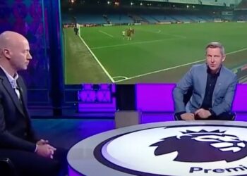 Regardez Shearer fulminer à la décision de pénalité de Liverpool