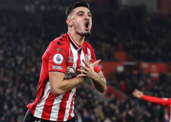 Extrêmement irrespectueux et troublant envers Hassenhuttl pour parler de Broja –