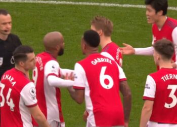 Liverpool reporté, encombrement des appareils et une charge FA absurde