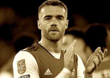 Calum Chambers effectue des transferts rapides