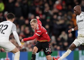 Donny van de Beek: aucun contact n’a été établi avec le Borussia Dortmund malgré les rumeurs – News 24