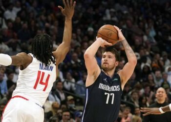 Résultats Nba, matchs de la nuit: Doncic marque 51 points, les Warriors éliminés