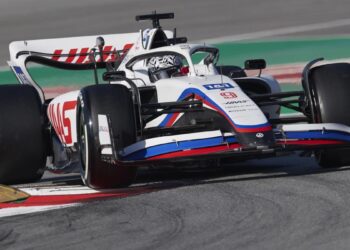 F1, Haas abandonne les couleurs du drapeau russe lors de la dernière journée d’essais à Barcelone