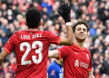 « Lui et Diogo ont eu une petite dispute » – La dispute hilarante de Luis Diaz avec Jota partagée par Alexander-Arnold