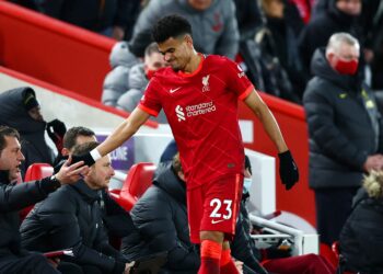 « C’est pourquoi » – Le raisonnement de Klopp derrière les débuts de Luis Diaz PL partagé par David Maddock