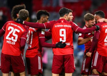 Le PDG du Bayern Munich, Oliver Kahn, défend le format possible des séries éliminatoires