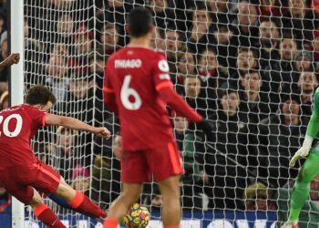 Le club d’élite des légendes de Liverpool Diogo Jota entre aux côtés de Mo Salah après les exploits de Leicester