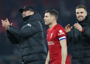 L’ancien international anglais suggère combien Liverpool devrait offrir à Milner pour prolonger son contrat